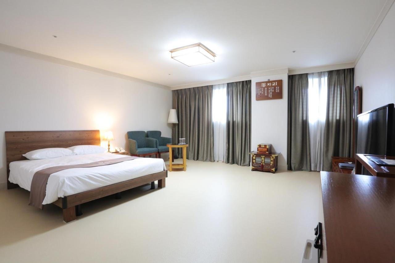 Daegu Aw Hotel Luaran gambar